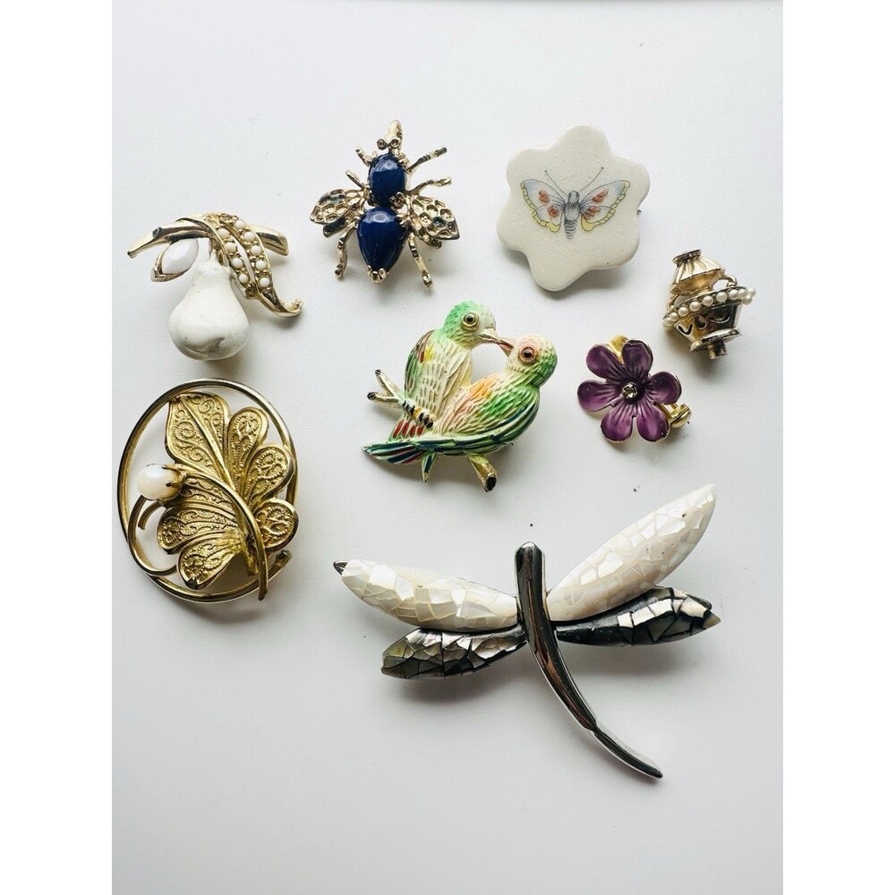 Vintage Assorted Insect Bird Fruit Pin Brooch Lot